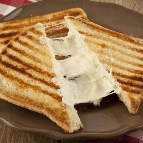 KAŞARLI TOST