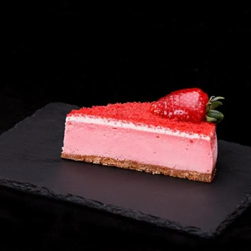 ÇİLEKLİ CHEESECAKE