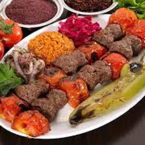 DOMATESLİ KEBAP