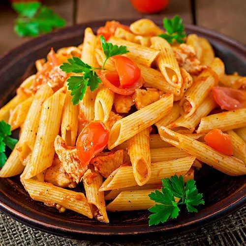 NAPOLİTEN SOSLU PENNE